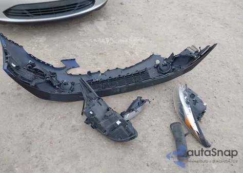 2020 Kia Forte Lxs z USA, uszkodzony, nr VIN 3KPF24ADXLE163134